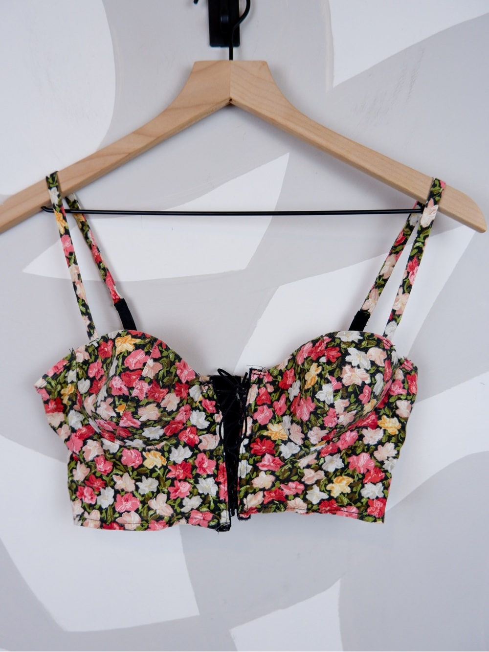 Vintage 90's Contempo Casuals Floral Lace Up Crop Top | Small